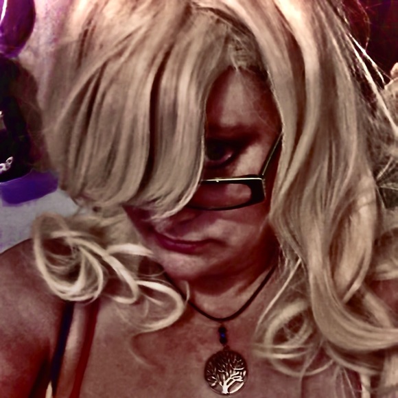 Meet your Posher, Lee - Picture 2 of 5